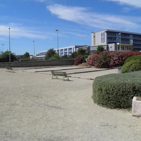 Face Avec Parking, Ascenseur, Local Velos - 30m De La Mer, Commerces A Pied - Fr-1-338-522